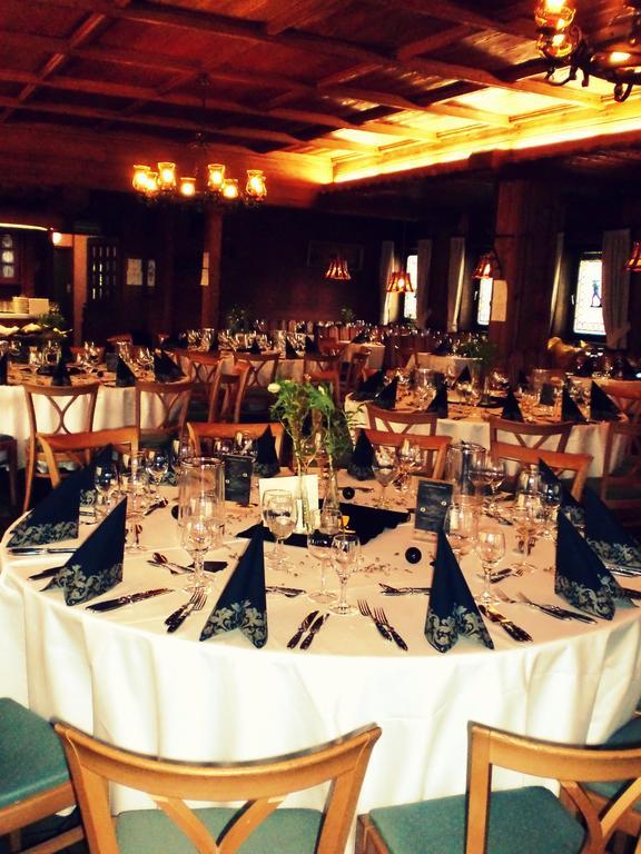Hotel & Gaestehaus Krone Geiselwind Ngoại thất bức ảnh