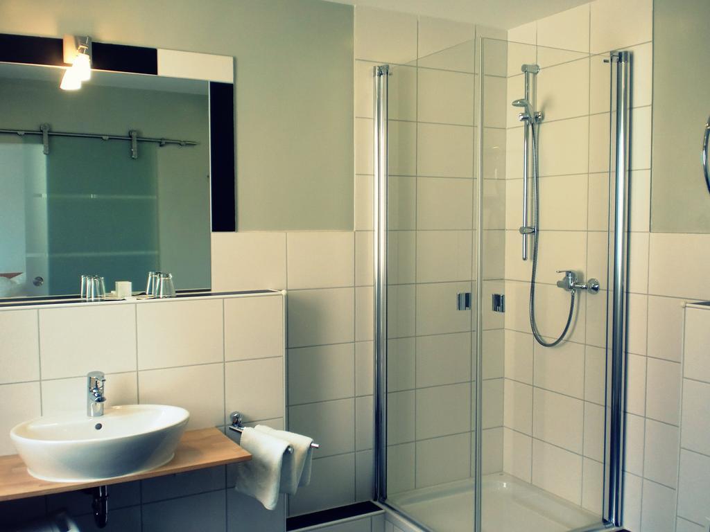 Hotel & Gaestehaus Krone Geiselwind Ngoại thất bức ảnh